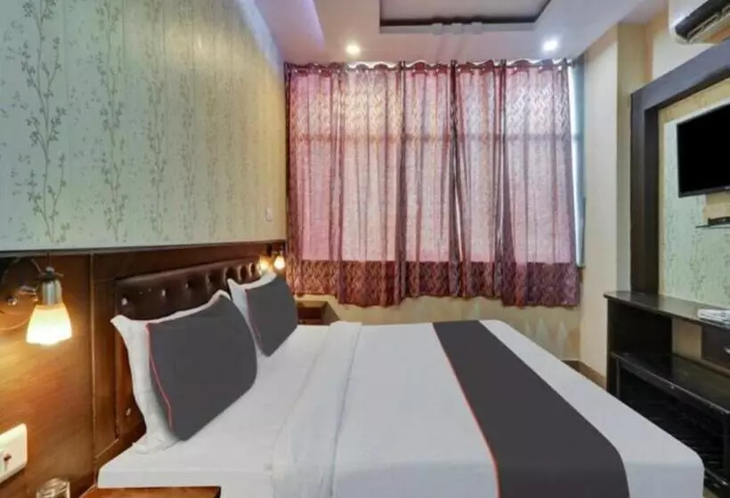 ホテル Itsy By Treebo  Coral Tree Gomti Nagar