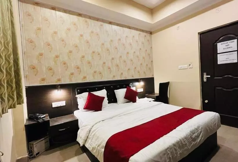 ホテル Itsy By Treebo  Coral Tree Gomti Nagar