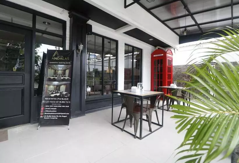 ホテル Reddoorz Plus @ Jalan Raden Intan Lampung