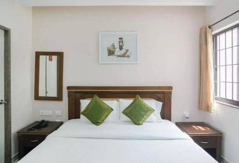 هتل Treebo Trend Madras Inn