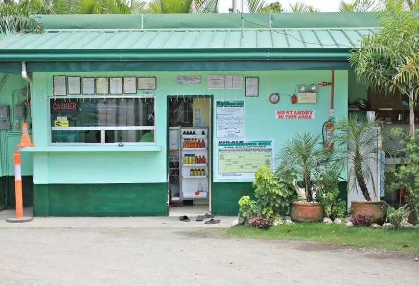 Majatalo Bulalo Mangrove Inn