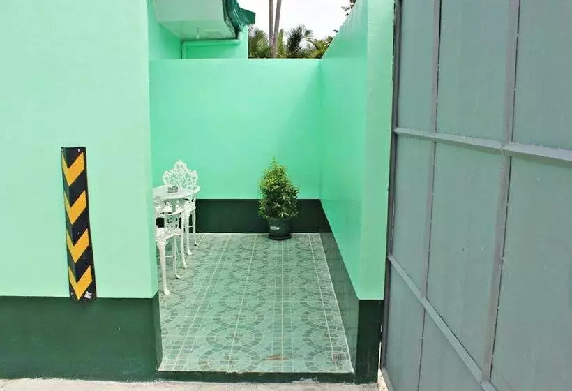 Majatalo Bulalo Mangrove Inn