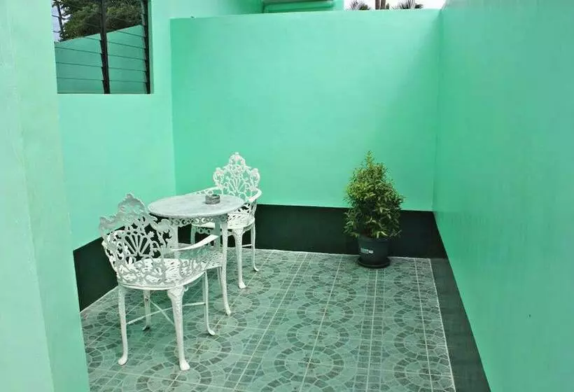 Majatalo Bulalo Mangrove Inn