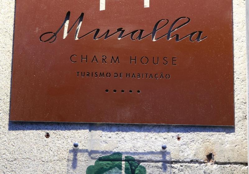 펜션 Muralha Charm House