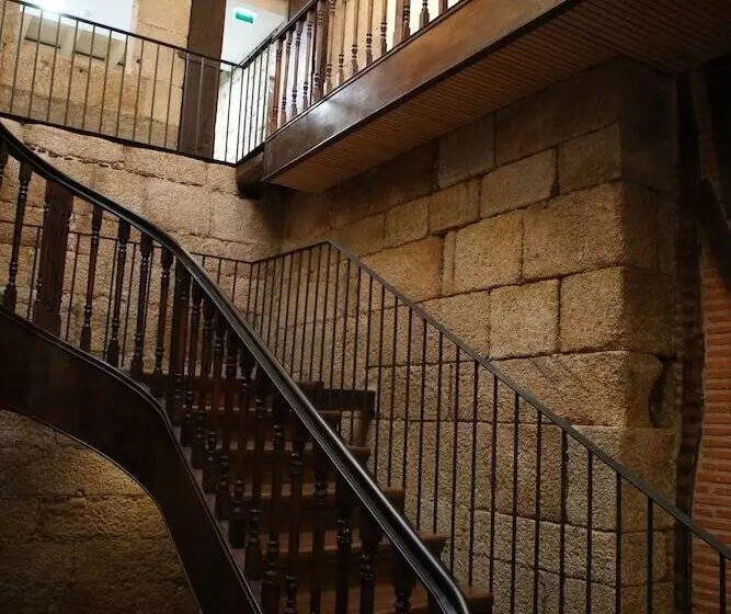 Majatalo Muralha Charm House