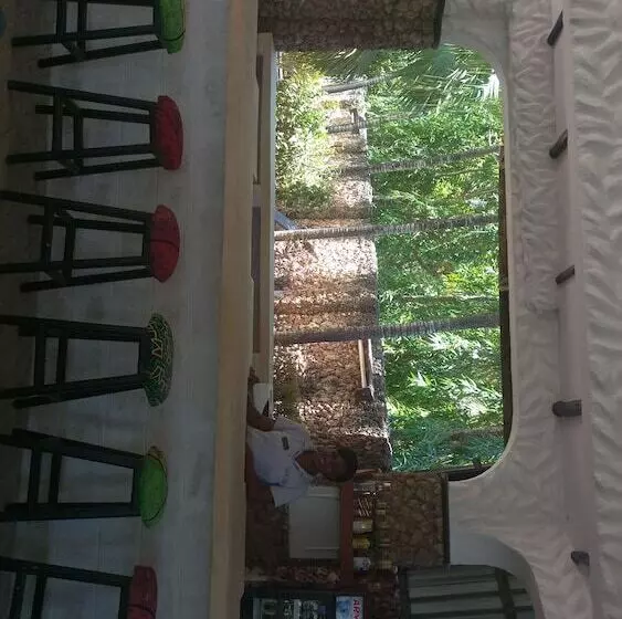 هاستل Buddha S Tree Backpackers   Adults Only
