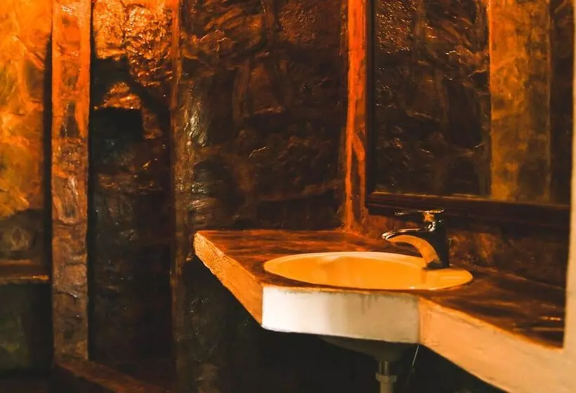 هاستل Buddha S Tree Backpackers   Adults Only