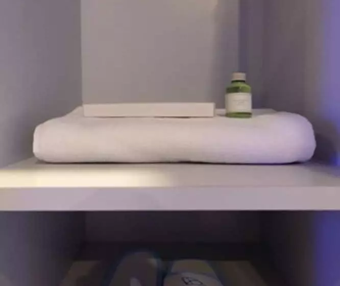 ユースホステル Digital Airport