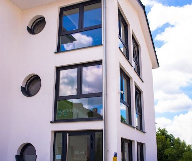 Apartment Boardinghouse On Teuto