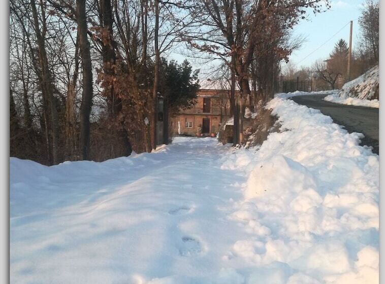 مبيت وإفطار Cascina Luvot