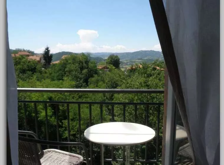 Aamiaismajoitus (B&B) Cascina Luvot