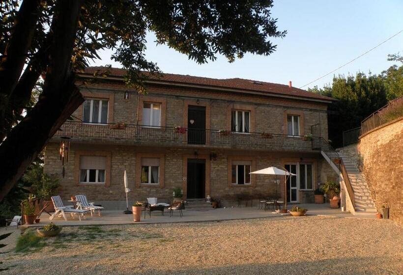 مبيت وإفطار Cascina Luvot