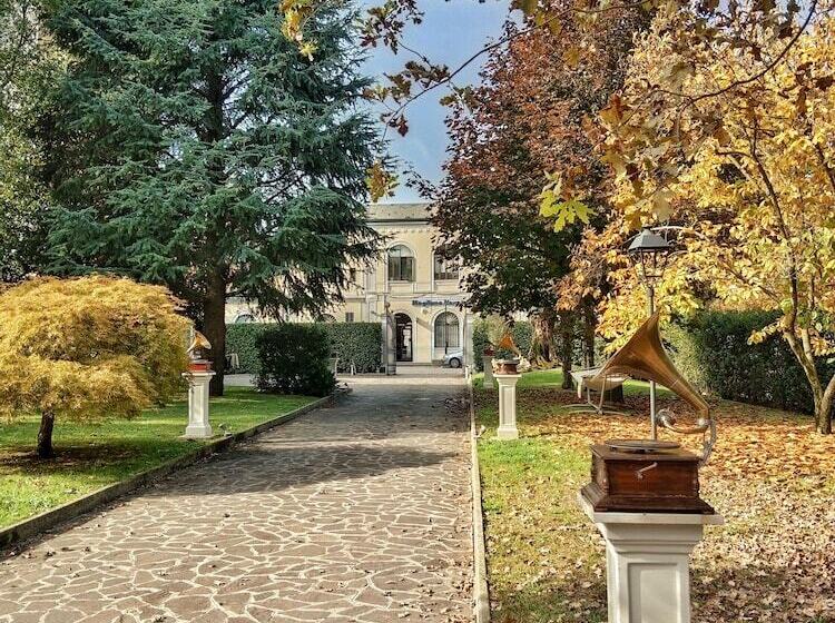 مبيت وإفطار Relais Toti Beb Bed E Breakfast