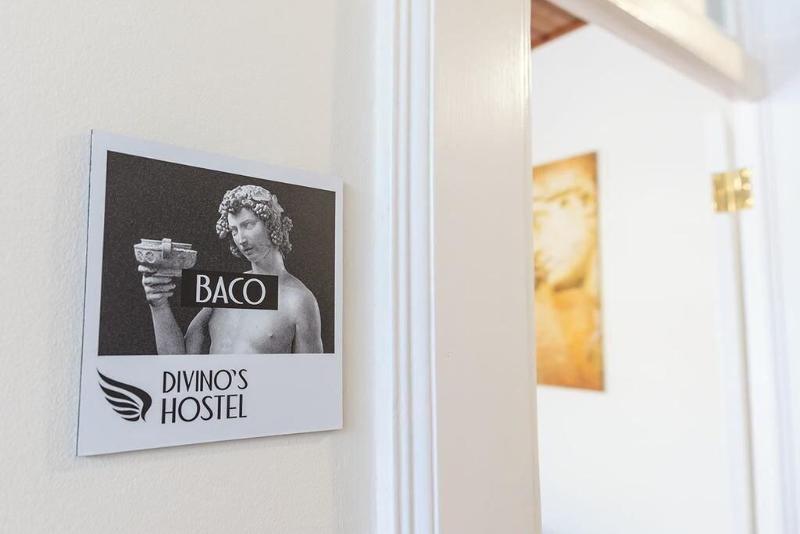 Divino S Hostel