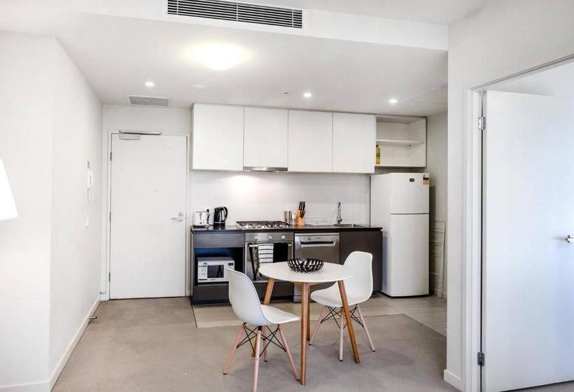 Dreamhost Apartments At Collins