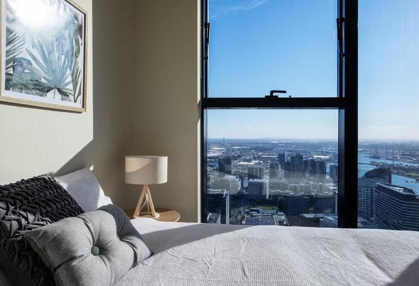 Dreamhost Apartments At Collins