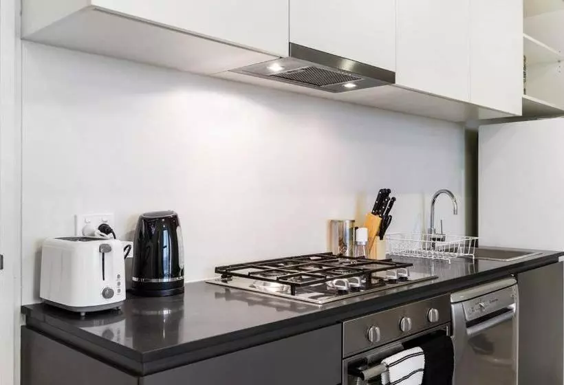 Dreamhost Apartments At Collins