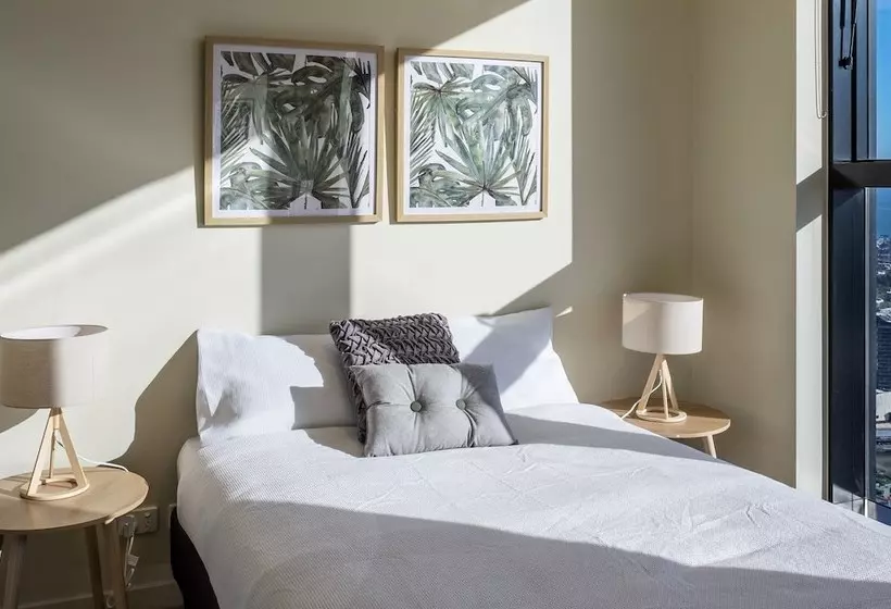 Dreamhost Apartments At Collins