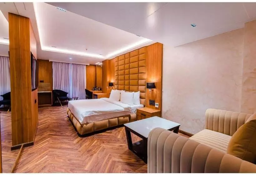 ホテル Grand Dhillon