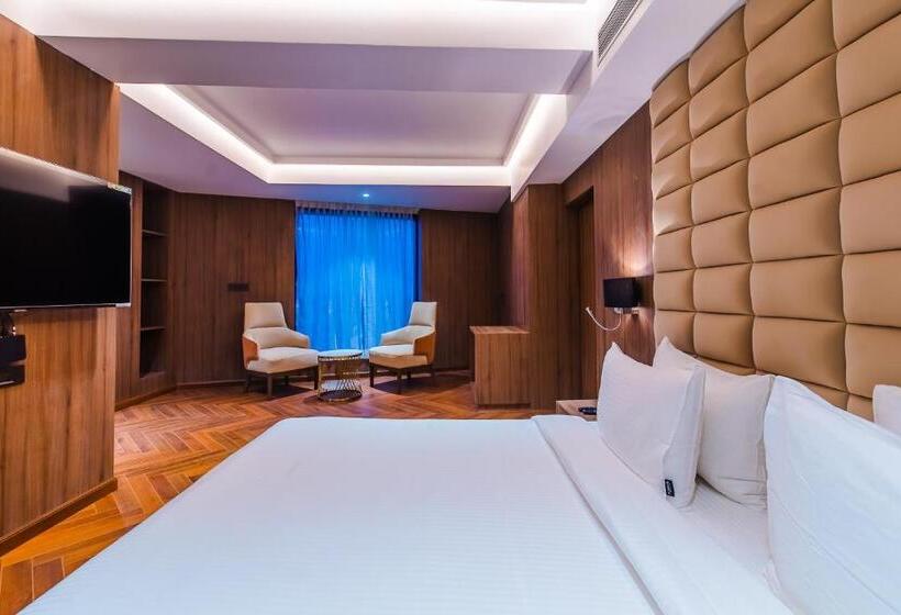 호텔 Grand Dhillon