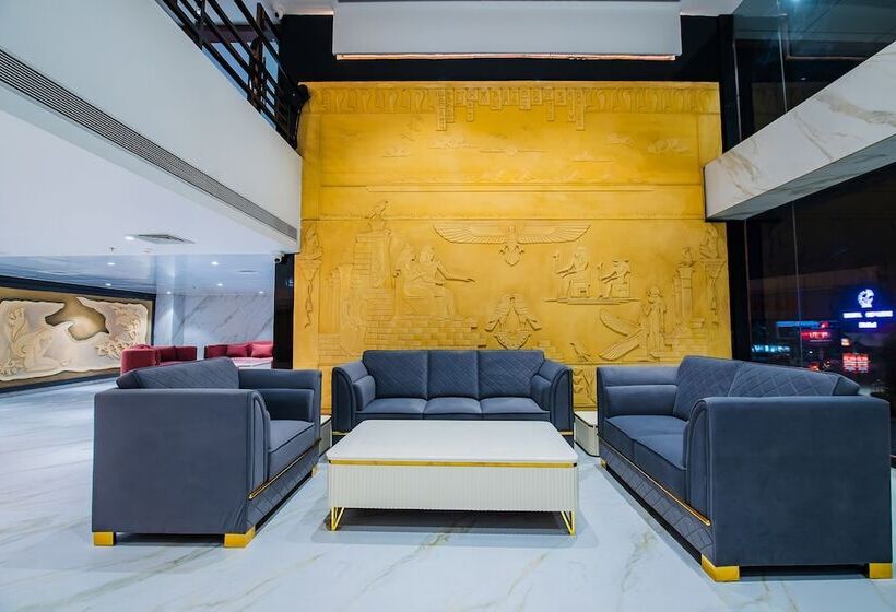 호텔 Grand Dhillon