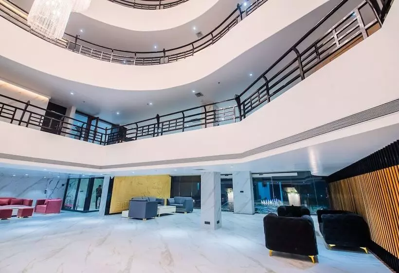 ホテル Grand Dhillon