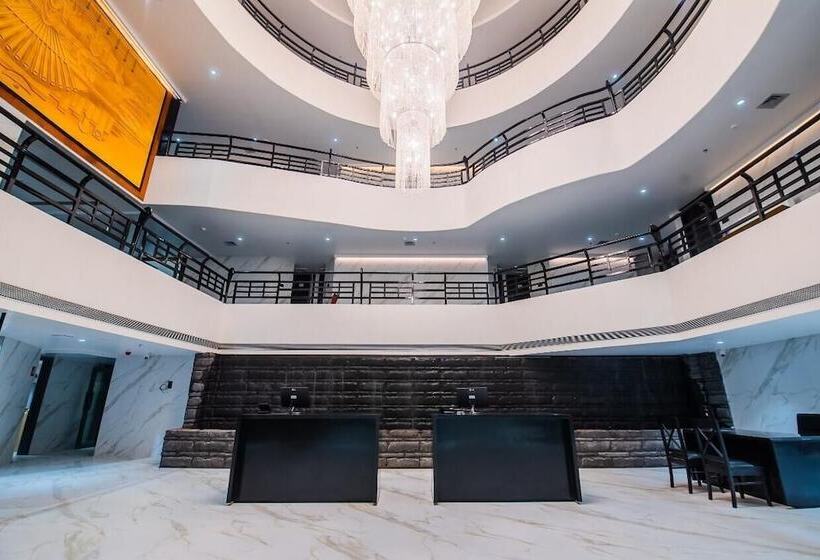 호텔 Grand Dhillon