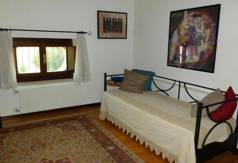 هتل روستایی Agriturismo Grillo Iole Winery