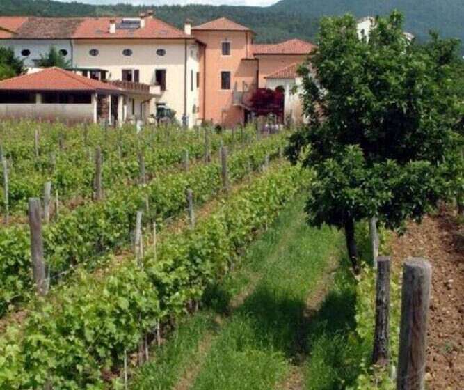 هتل روستایی Agriturismo Grillo Iole Winery