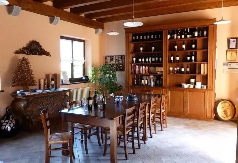 هتل روستایی Agriturismo Grillo Iole Winery