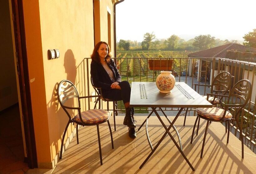 هتل روستایی Agriturismo Grillo Iole Winery