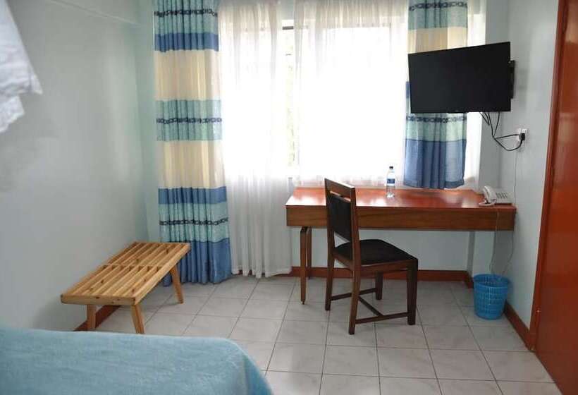 هتل United Kenya Club