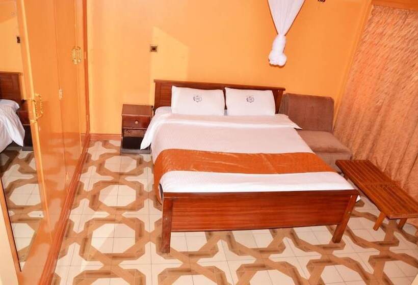 هتل United Kenya Club