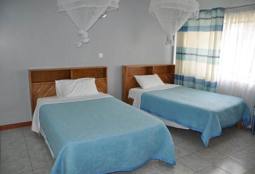 هتل United Kenya Club