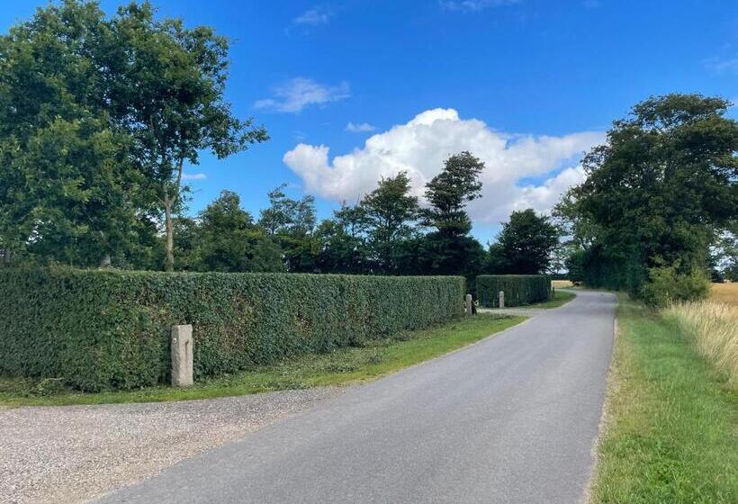 פנסיון Bremsmaj Farm Holiday