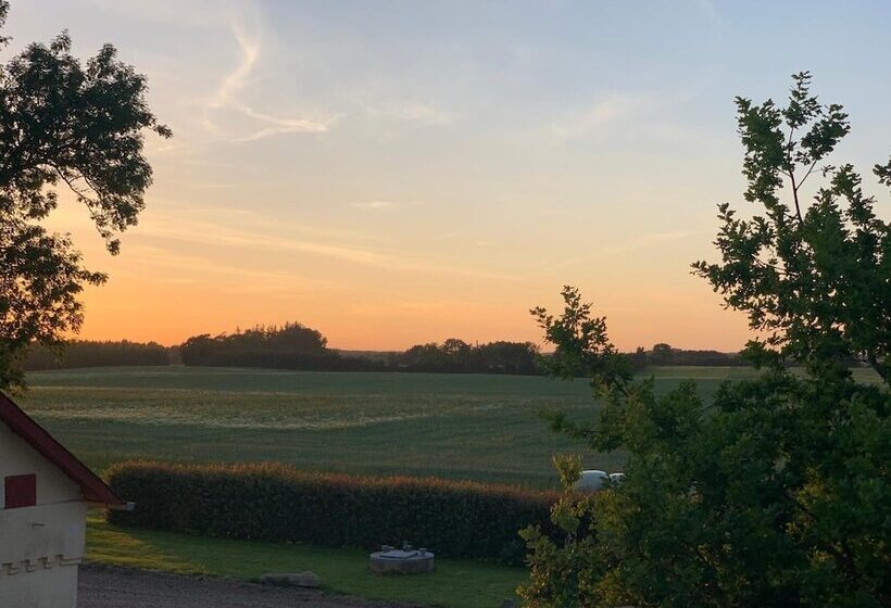 פנסיון Bremsmaj Farm Holiday