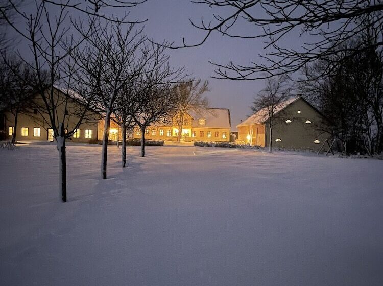 פנסיון Bremsmaj Farm Holiday