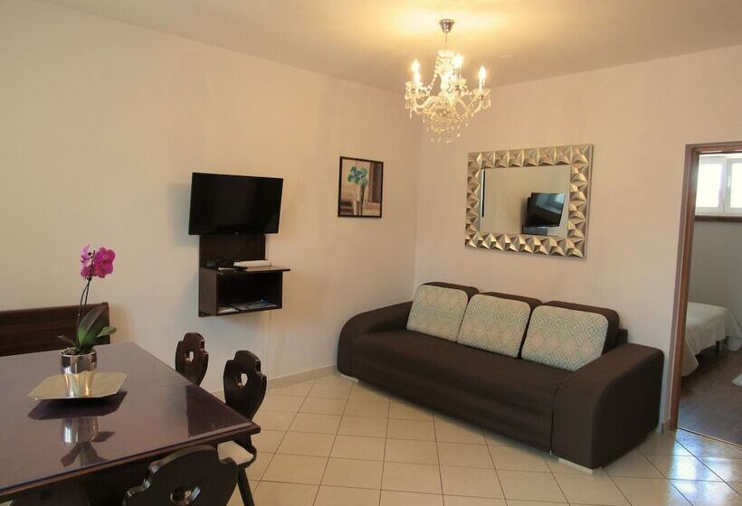 پانسیون Guest House Exalto