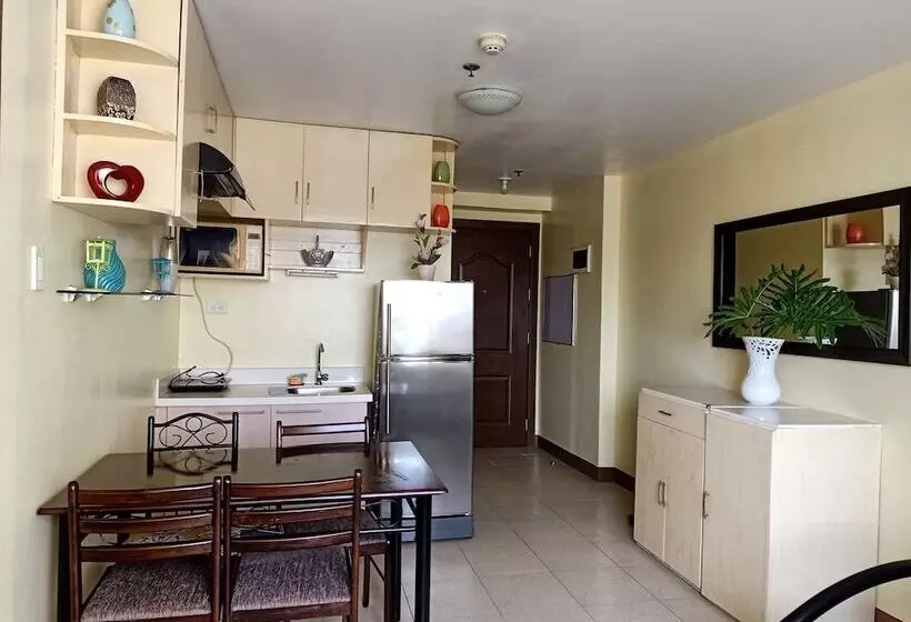 Ridgewood Towers Condotel