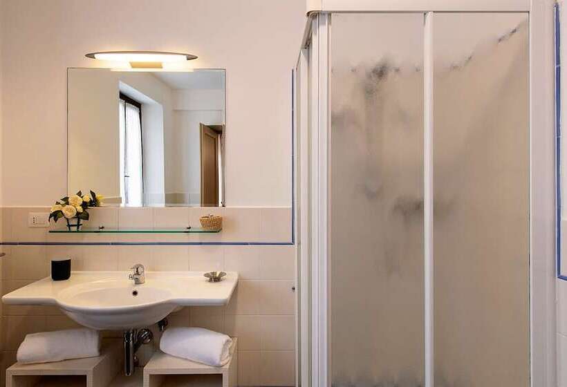 ベッドアンドブレックファースト Affittacamere La Piazzetta