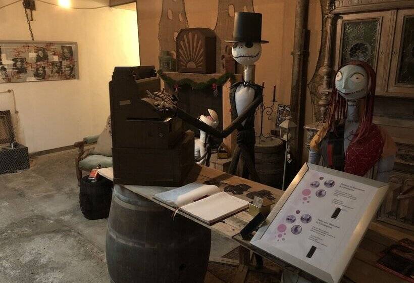 ベッドアンドブレックファースト Lomalienne