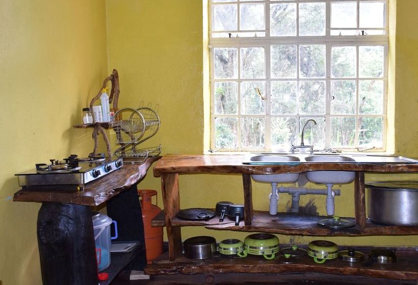 Crestwood Country House