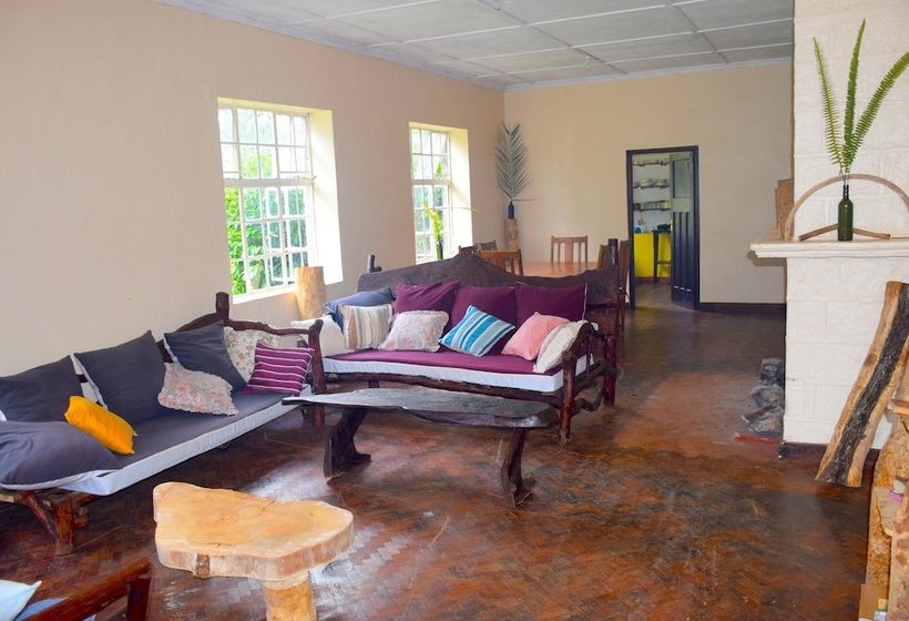 Crestwood Country House