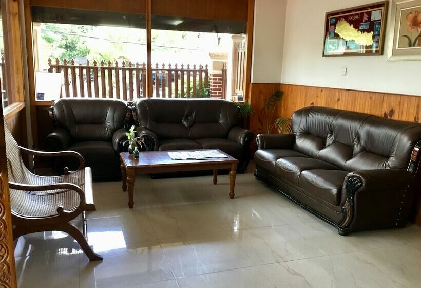 Hidden World Resort And Spa