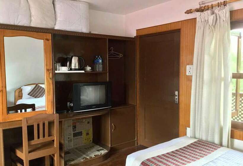 Hidden World Resort And Spa