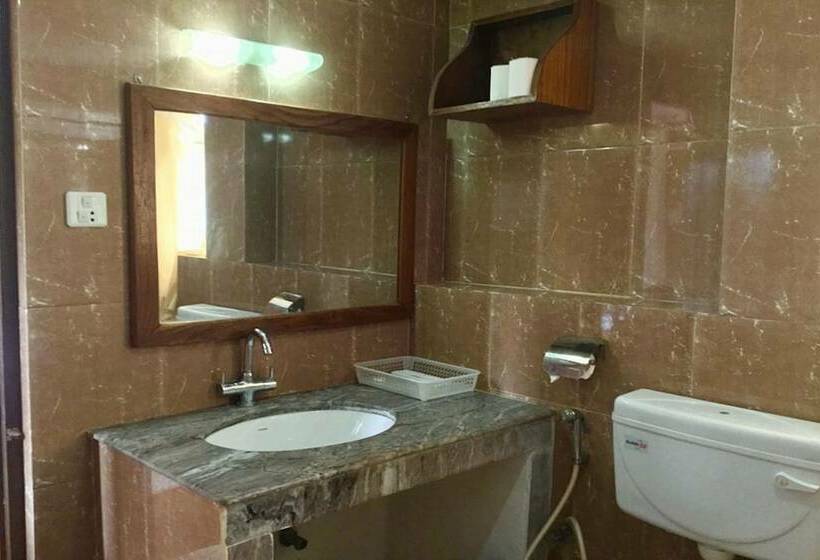 Hidden World Resort And Spa