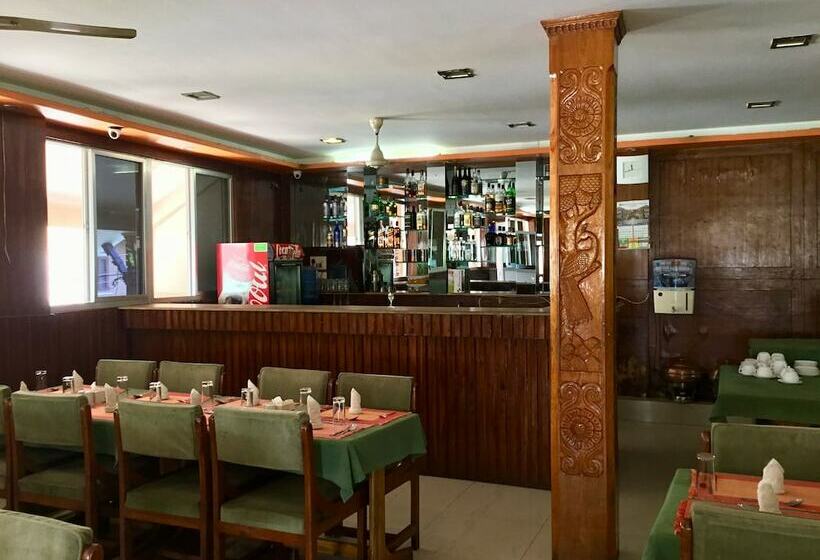 Hidden World Resort And Spa