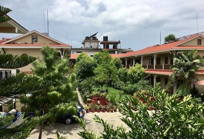 Hidden World Resort And Spa