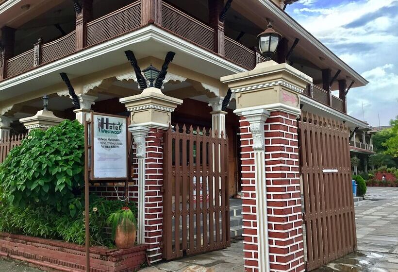 Hidden World Resort And Spa