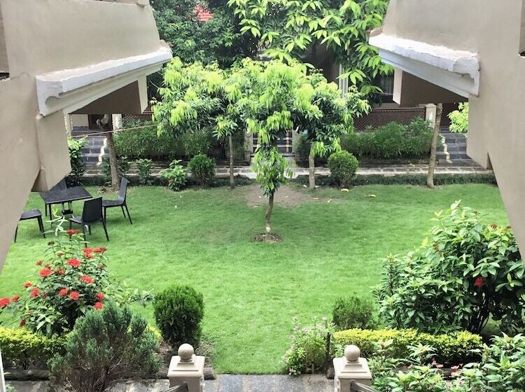 Hidden World Resort And Spa